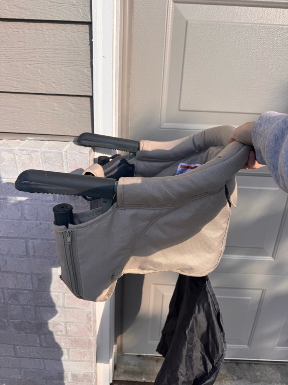 Table Hook on highchair